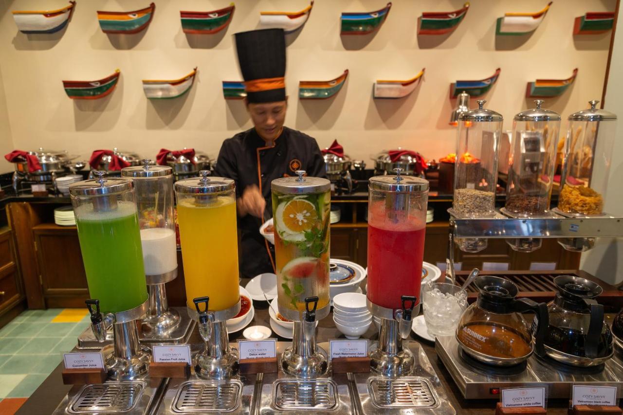 Cozy Savvy Boutique Hotel Hoi An Eksteriør billede A juice bar
